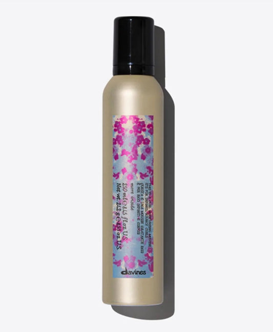 This is a Curl Moisturizing Mousse 250ml